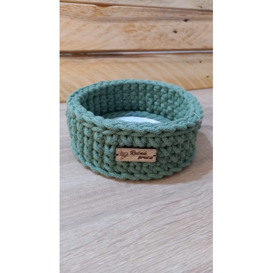 Háčkovaný košík s dreveným dnom (16,5 cm) Háčkovaný košík s dreveným dnom (16,5 cm)